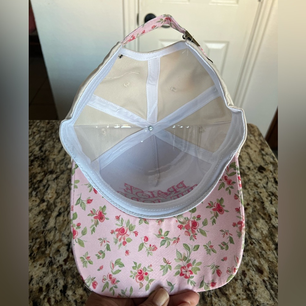Praise The Lord Floral Pink & White Trucker Hat - Picture 6 of 7